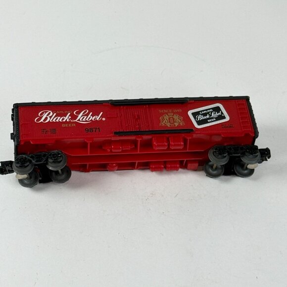 Lionel Carling Black Label Beer Boxcar 9871 Bright Red & Black Detailed Model - Picture 6 of 8